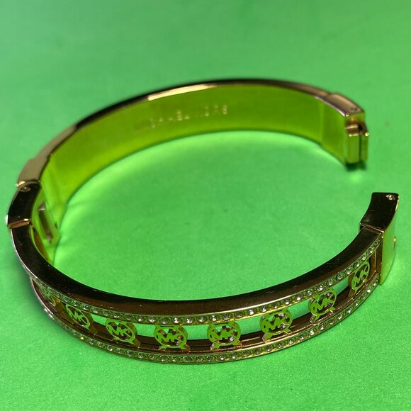 Elegant Michael Kors Monogram Hinged Bracelet - Picture 8 of 9